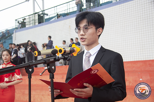 aa7d13dc2ad545539bba1fa03d8f1b94.jpg 杨睿远 (1).jpg