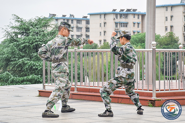 3c6aa89963484807be608785c7b6e9ad.jpg DSC_0451.jpg