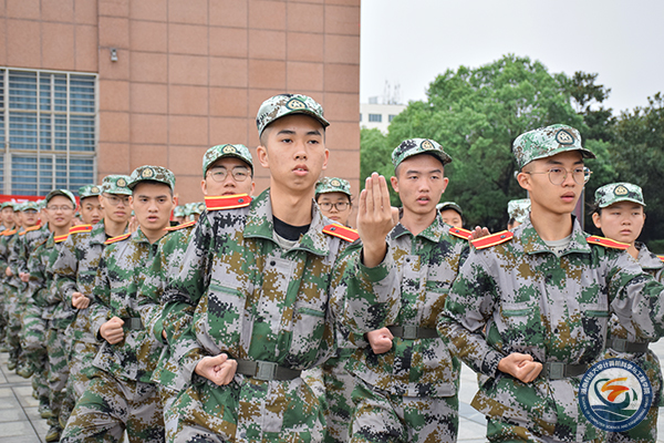 7f2b4801414f407abef84a6ca2fd1152.jpg DSC_0418.jpg